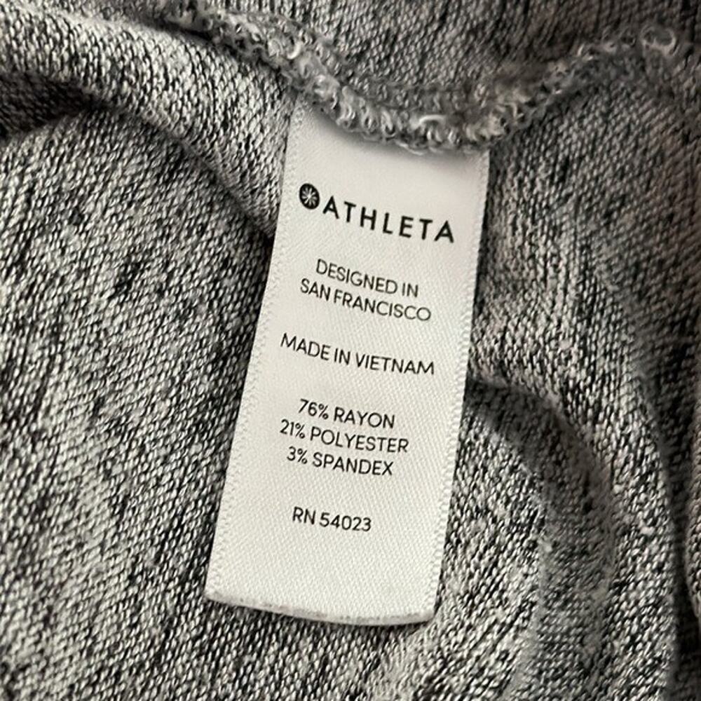 Athleta Top Shirt Tunic Womens Small Gray Lomboard boxy‎ Long Sleeve Soft Yoga - Picture 8 of 10
